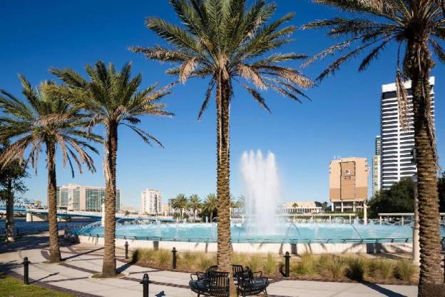 doubletree by hilton hotel jacksonville riverfront