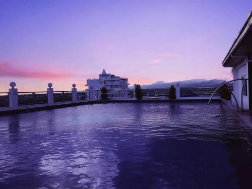 kandi palace