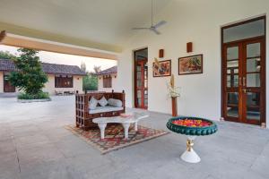 bijapur lodge