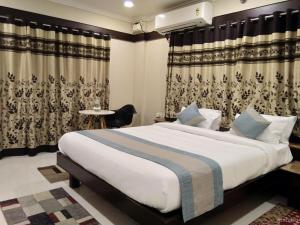 hotel rose mansion manyata tech park