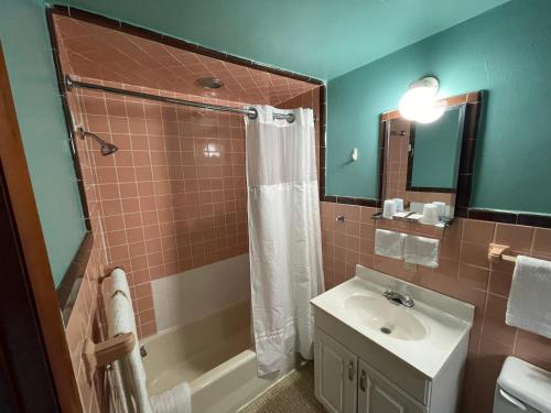 best motel bowling green