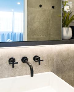 fortitude valley apartments by cllix