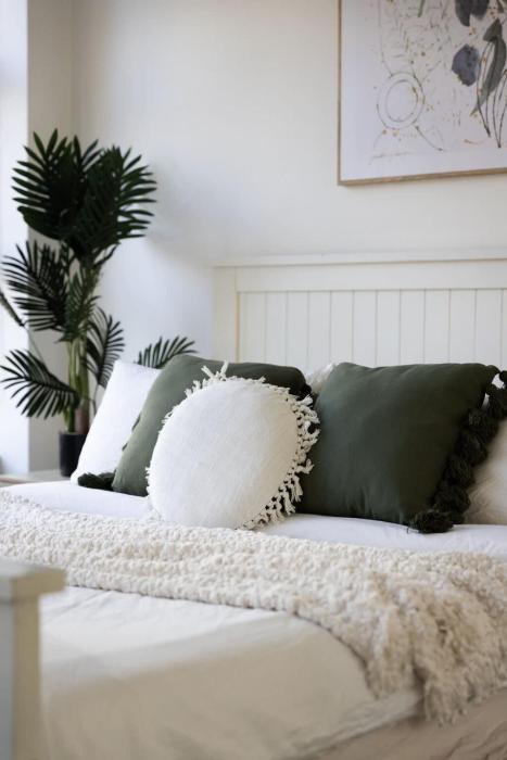 a bright and stylish studio next to darling harbour