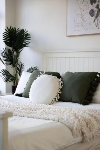 a bright and stylish studio next to darling harbour