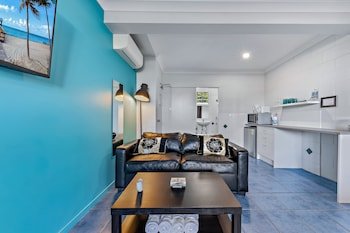 airlie sun and sand accommodation 3