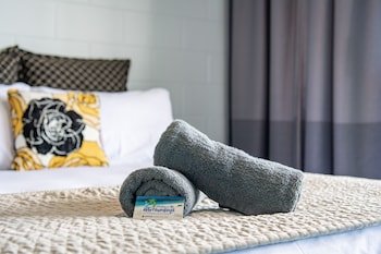 airlie sun and sand accommodation 3