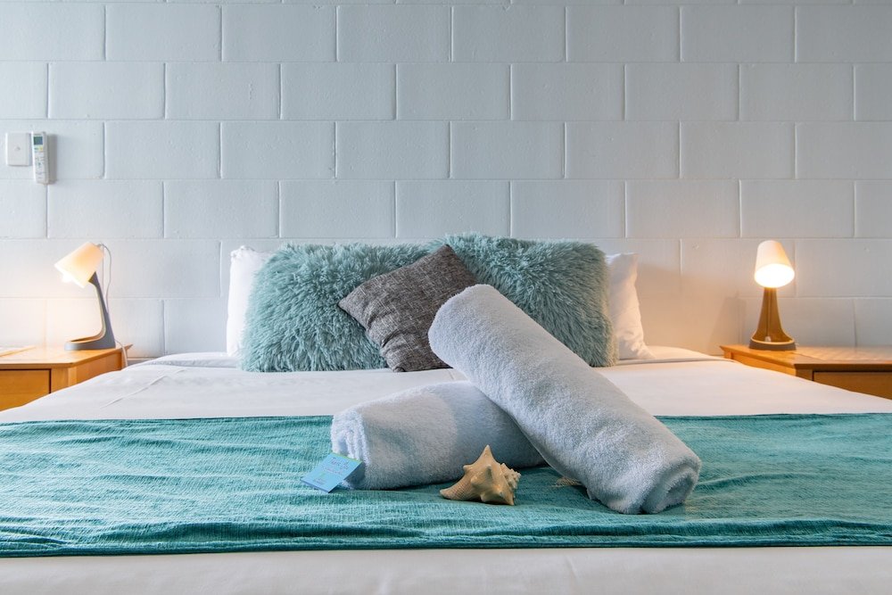 airlie sun and sand accommodation studio 1