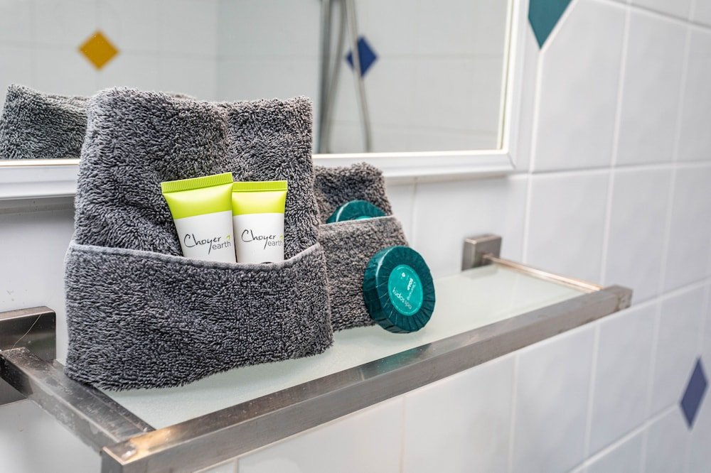 airlie sun and sand accommodation studio 1