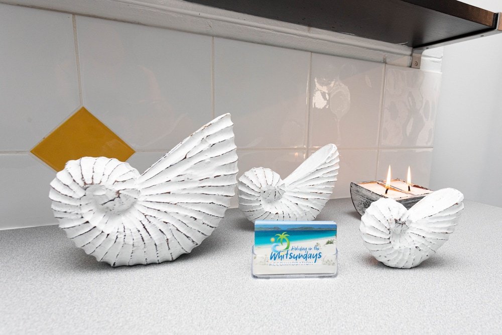 airlie sun and sand accommodation studio 1