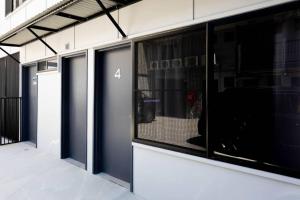 airlie sun and sand accommodation studio 1