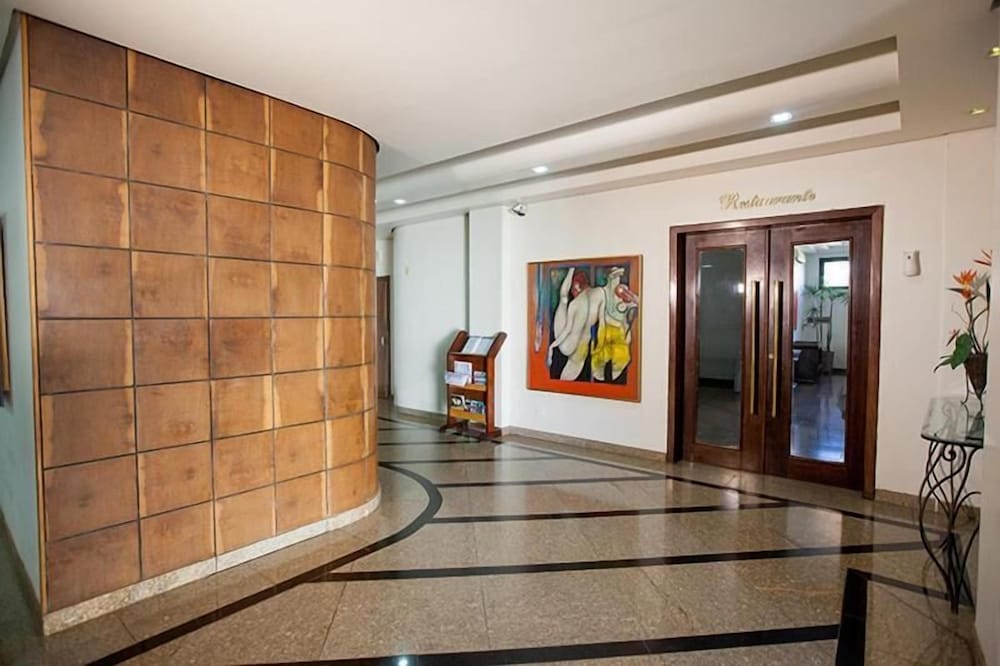 hotel oscar gold