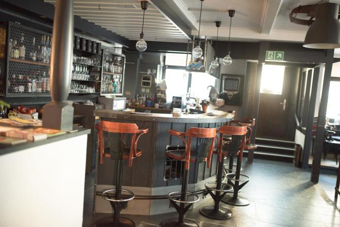 no8 boutique hotel self check in