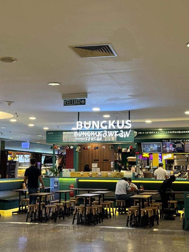 times square suites kuala lumpur by luxhouz