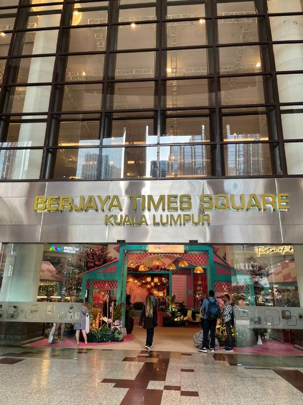 times square suites kuala lumpur by luxhouz