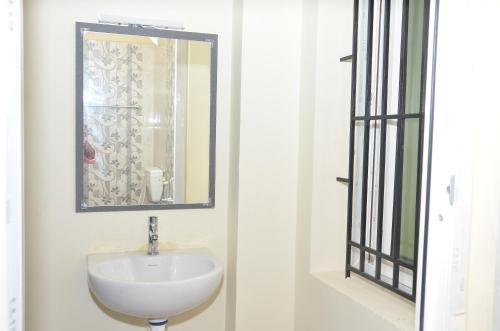 hotel panchavarnaa