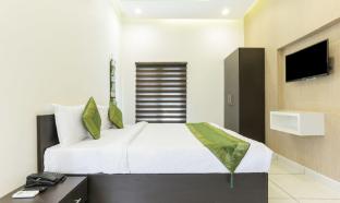 Hotel F Sqaure,,2 star
