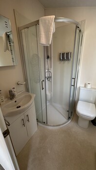 escape holidays limited