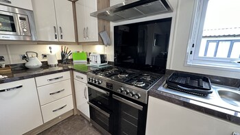 escape holidays limited