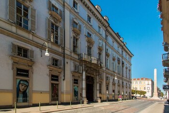 palazzo saluzzo paesana beautiful flat