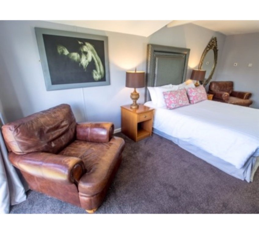 the old red lion inn