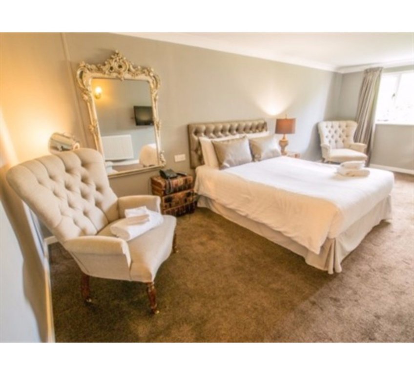 the old red lion inn