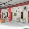 rumah panggung guest house syariah mitra reddoorz