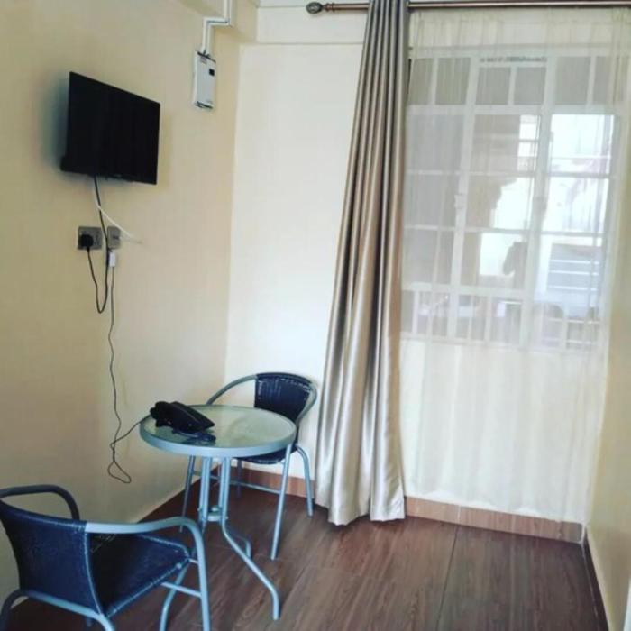 clinton hotel kikuyu