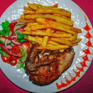 clinton hotel kikuyu