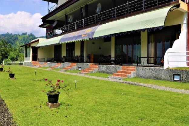 hotel ellas edge