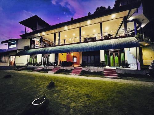 hotel ellas edge