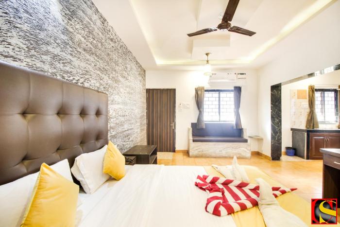 candolim sands