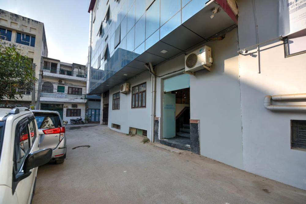 hotel festival at delhi airport