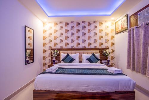 hotel festival at delhi airport