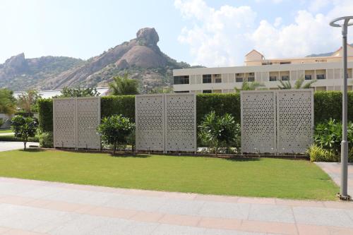 hillcrest hotel and resort