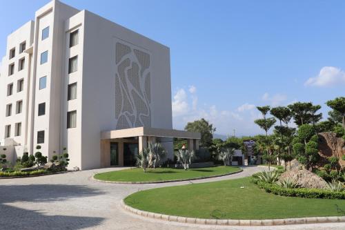 hillcrest hotel and resort