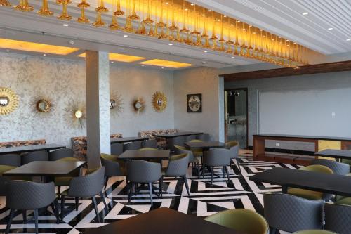 hillcrest hotel and resort