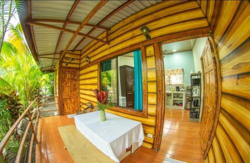 cabanas rio escondido en la fortuna