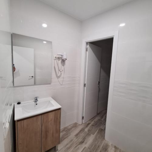 hostal las fronteras