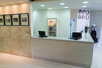 harbor self buriti suites hotel