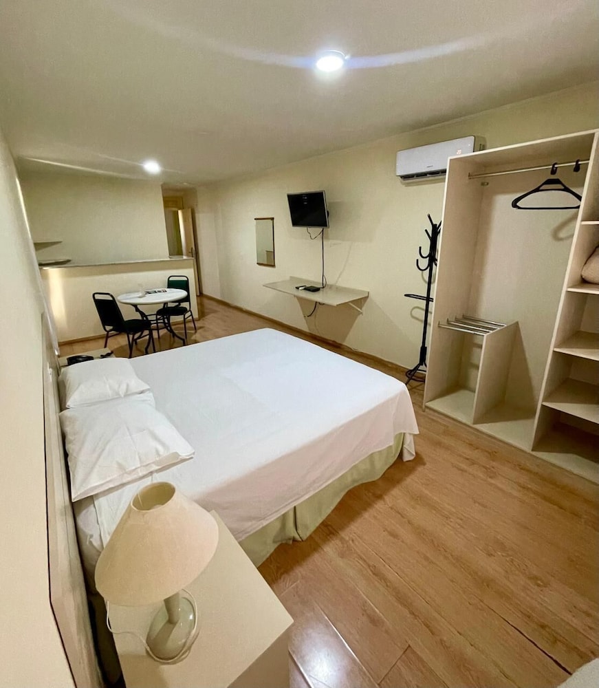 harbor self buriti suites hotel