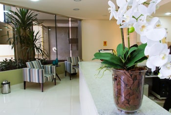 harbor self buriti suites hotel