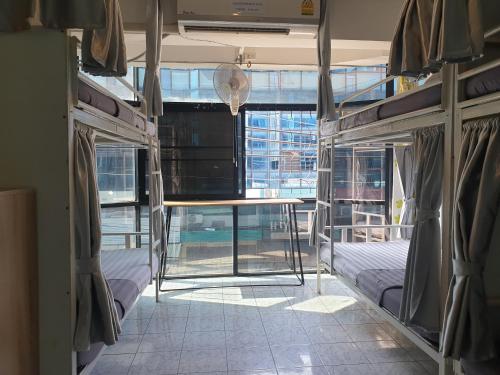 me u2 and i smile hostel