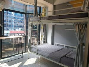 me u2 and i smile hostel