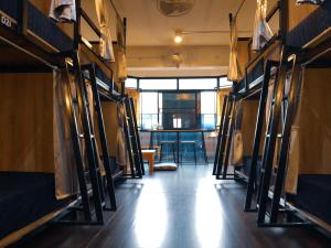 me u2 and i smile hostel