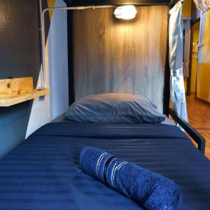 me u2 and i smile hostel