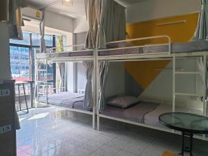 me u2 and i smile hostel