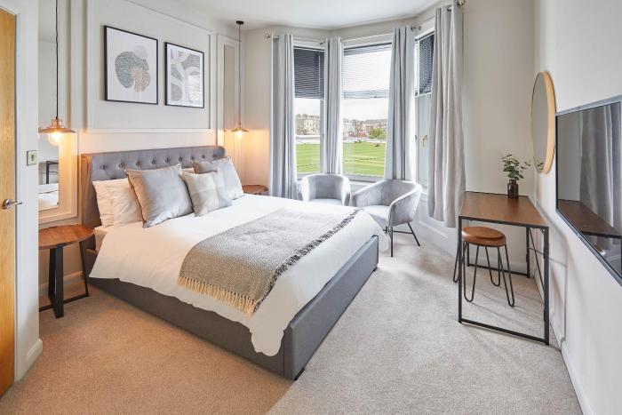 host and stay north marine house