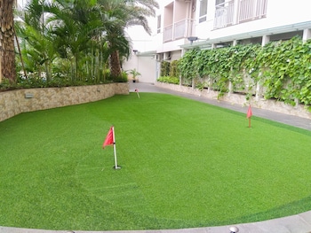 luxury 1br apartment with golf view at mustika golf residence