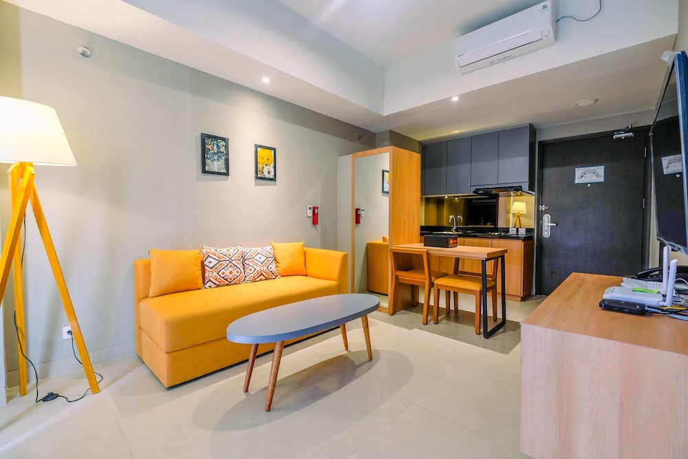 luxury 1br apartment with golf view at mustika golf residence