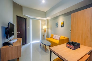 luxury 1br apartment with golf view at mustika golf residence
